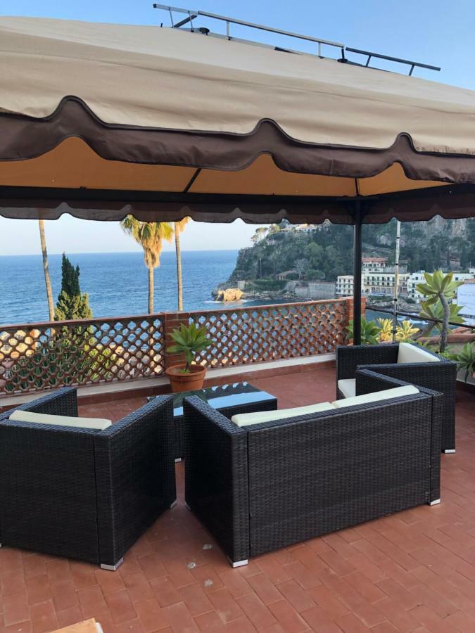 Ferienwohnung La Bomboniera Della Brigata Spendereccia! Taormina Exterior foto
